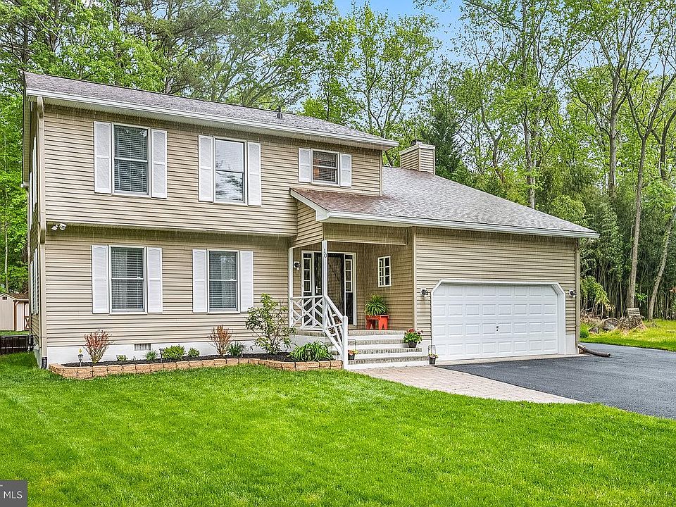 1st image of 10 Aurora Ct