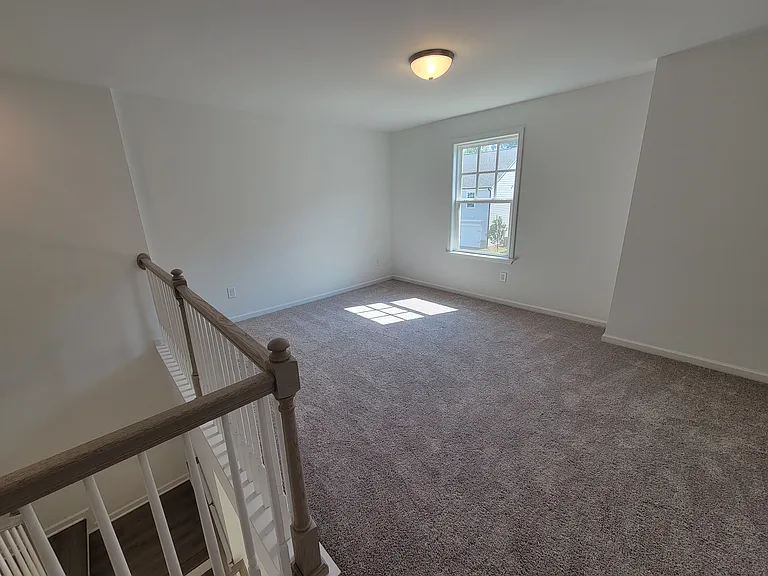 215 Foxhill Dr — Photo 8