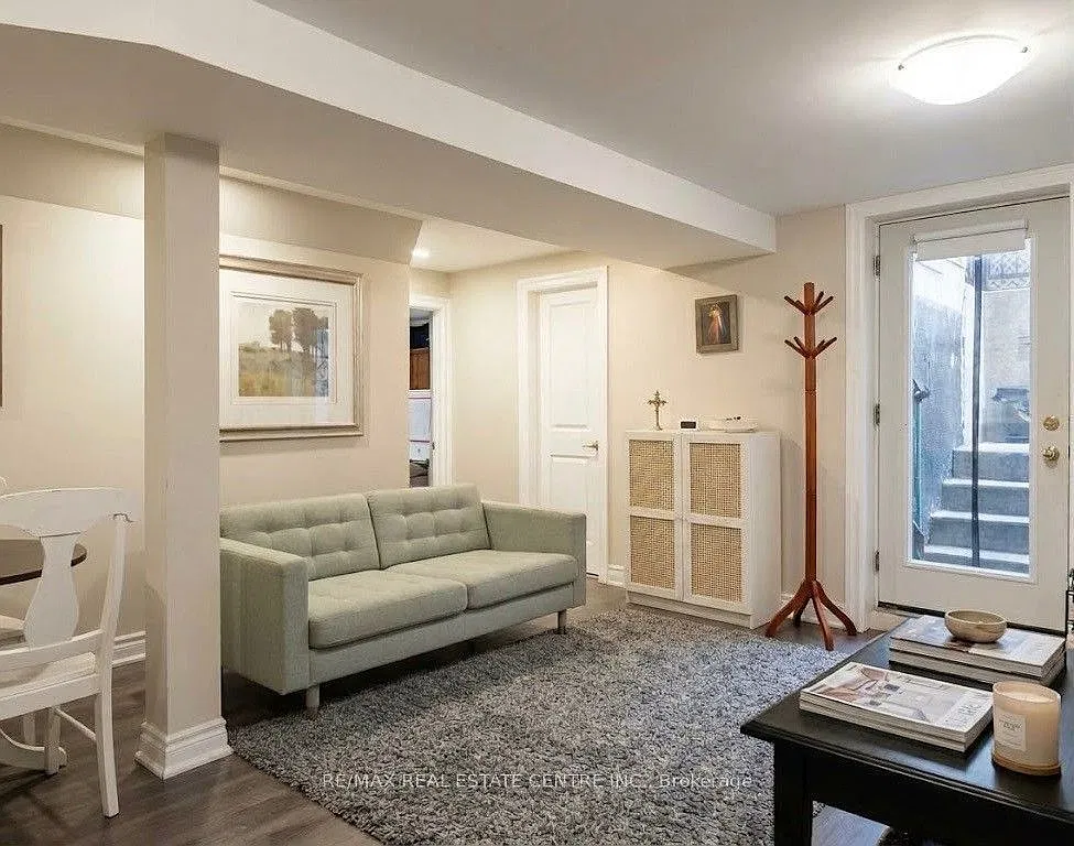 2 bed, $1,800 — Photo 3