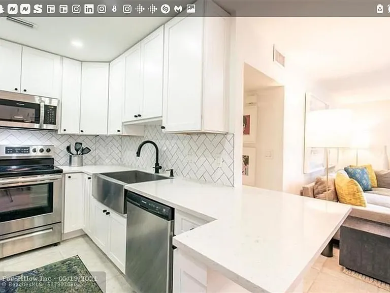 119 NE 19th Ct #G216 — Photo 2