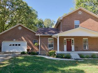 471 White Oak Dr, Smithville, TN 37166
