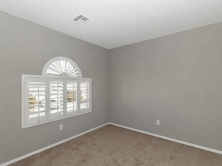 23949 W Hadley St — Photo 15