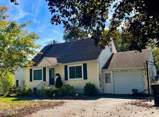 1104 Owen Rd, Schenectady, NY 12303