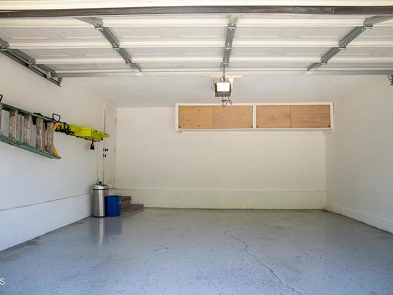 7601 Flight Ave — Photo 27