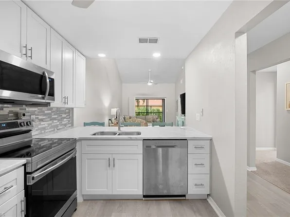 9871 Citadel LN #202, BONITA SPRINGS, FL 34135