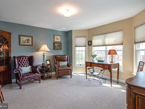 5th image of 382 Tilden Rd