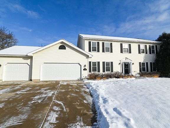 3rd image of 5708 Pembroke Dr