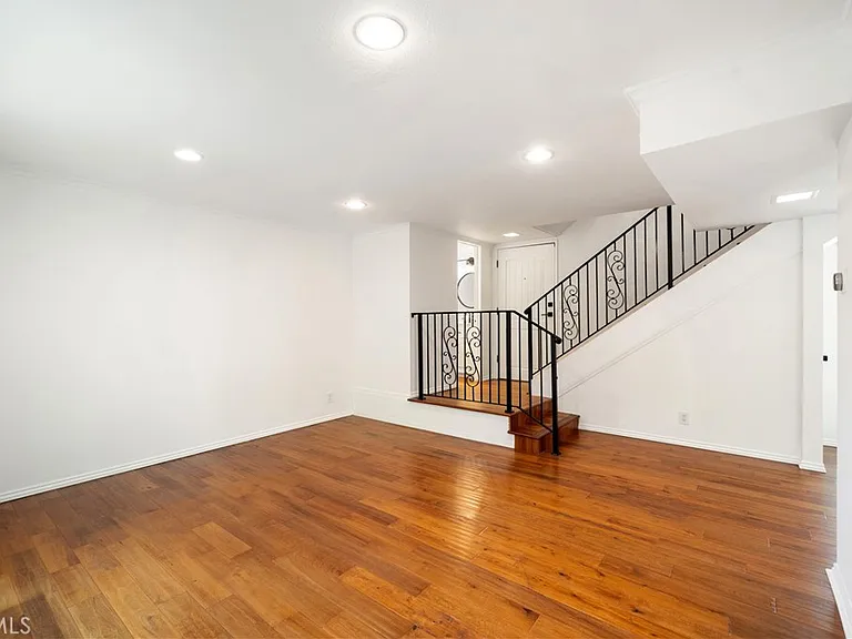 4131 Yankee Dr — Photo 2