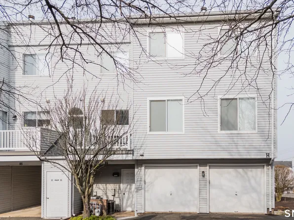 86 Staffordshire Commons Drive, Wallingford, CT 06492