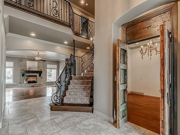 4th image of 1125 Canteberry Dr