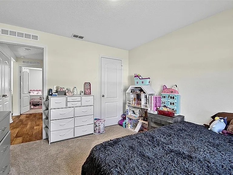 70 Pebble Beach Dr — Photo 33
