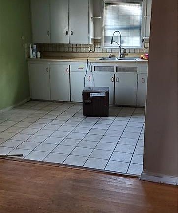 5th image of 515 Parkcliffe Ave
