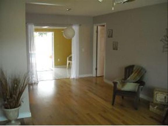 5th image of 537 Dorado Way