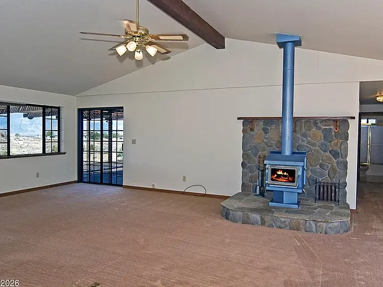 1058 Tenabo Ln — Photo 7