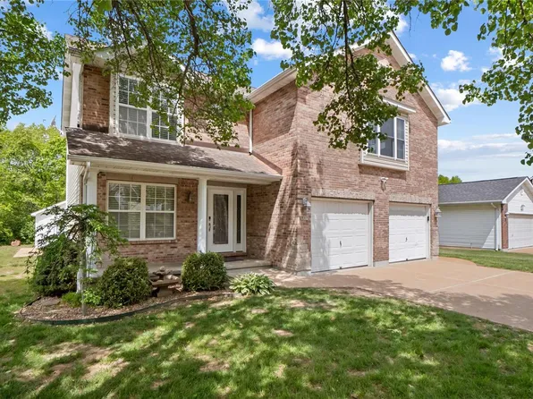 917 Falcon Dr, Imperial, MO 63052