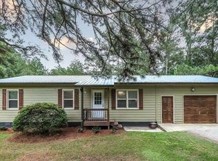657 Poseyville Rd, Bremen, GA 30110