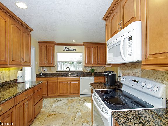 5th image of 1520 Monica Joy Cir