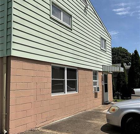 3rd image of 225 E 4th Ave