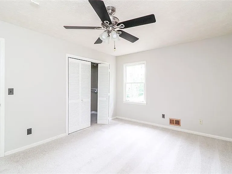 1291 Stephens St SW — Photo 22