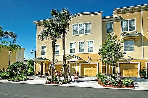 1st image of 5064 Tideview Cir #82