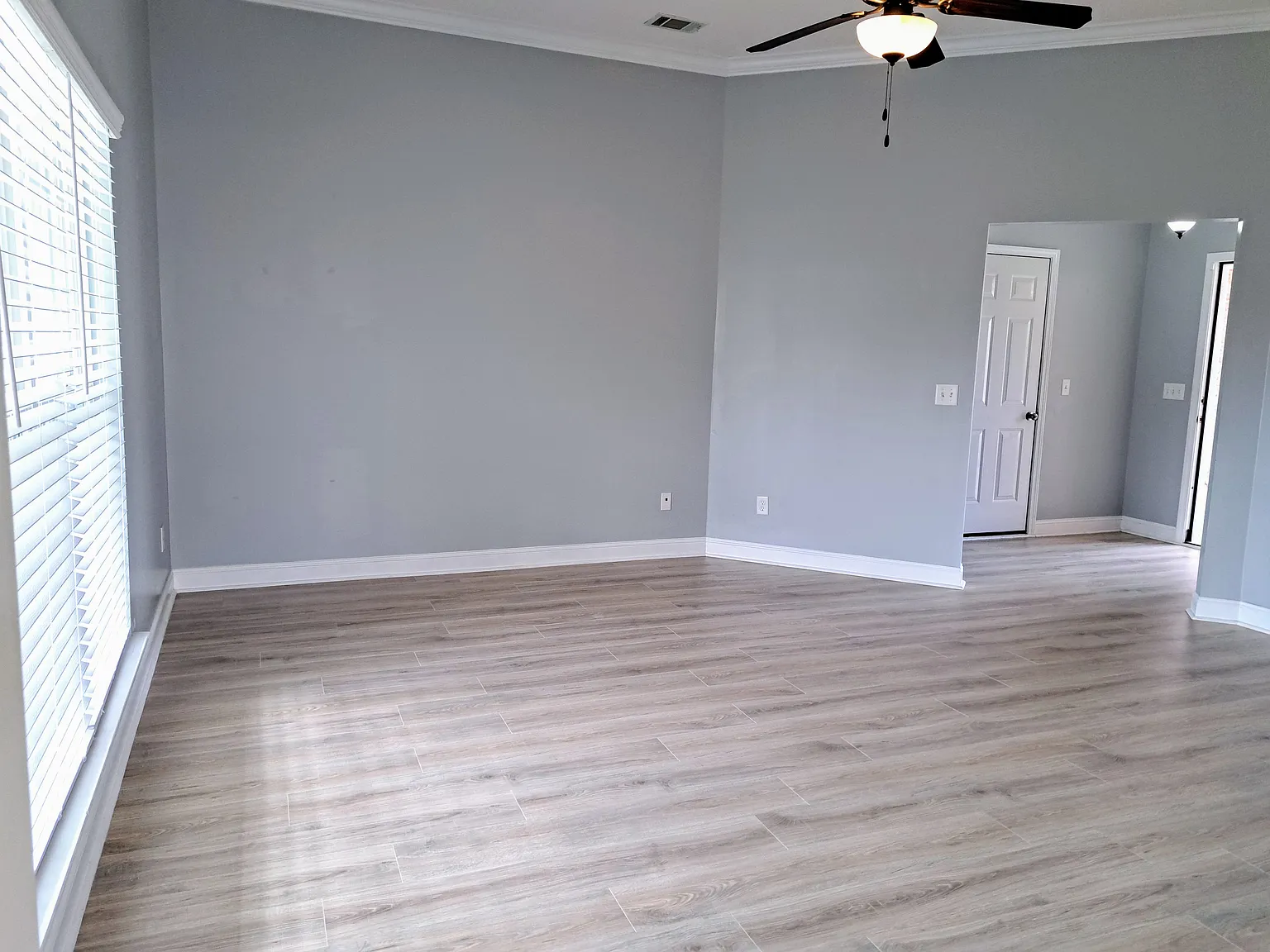 3 bed, 1444 sqft, $2,000 — Photo 4