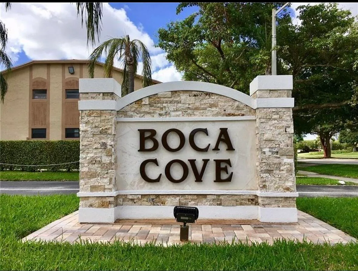 2 bed, 2.0 bath, 800 sqft, $2,050 — Photo 1