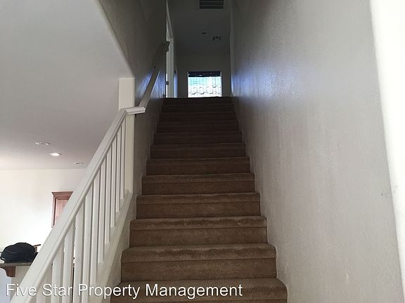 3rd image of 56 Daisy Springs Ct