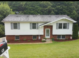 638 Stamford Dr, Greensburg, PA 15601