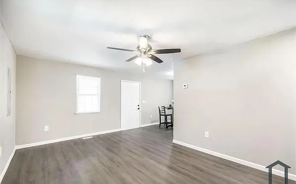 3998 Floyd Ave — Photo 14