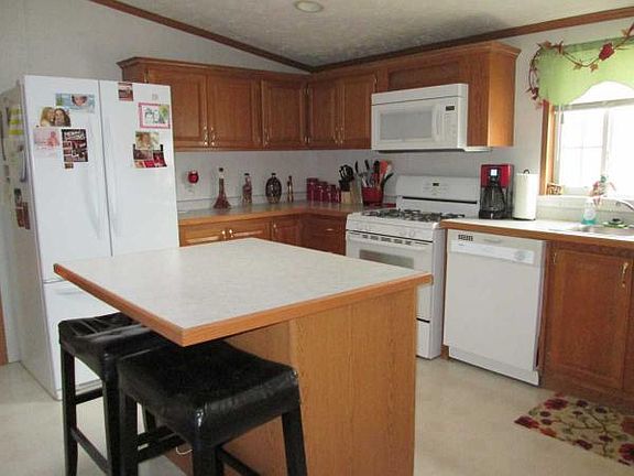 3rd image of 25412 Frontier Cir