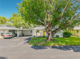 842 Pangola Dr, North Fort Myers, FL 33903