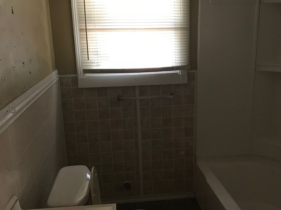 1st image of 1712 8th St