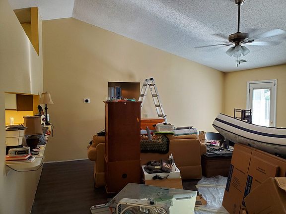 New paint/ Flooring