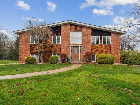 1100 S Whitmore Rd, North Huntingdon, PA 15642