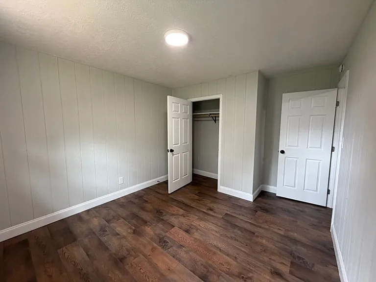 2860-2864 Blue Ridge Dr — Photo 8