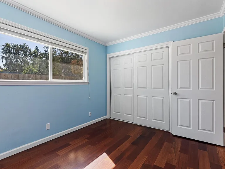 1st bedroom
