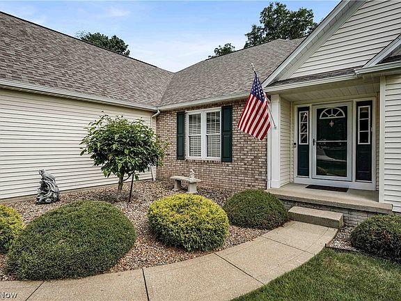 4th image of 2924 Robert Gary Ct