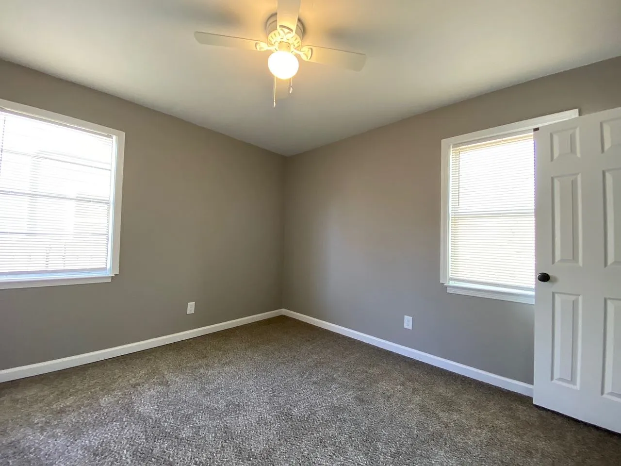 1494 Mary Jane Ave — Photo 4