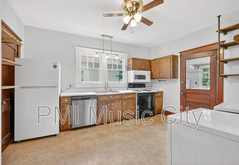 1609 Shelby Ave — Photo 10