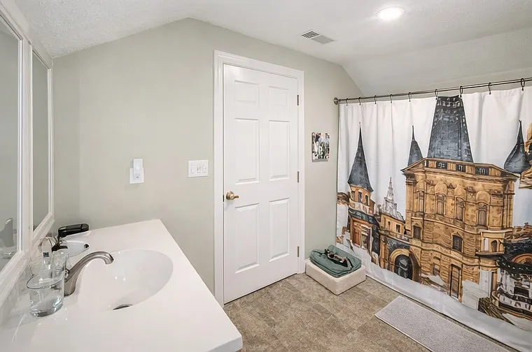 2 bed, 1150 sqft, $1,275 — Photo 4