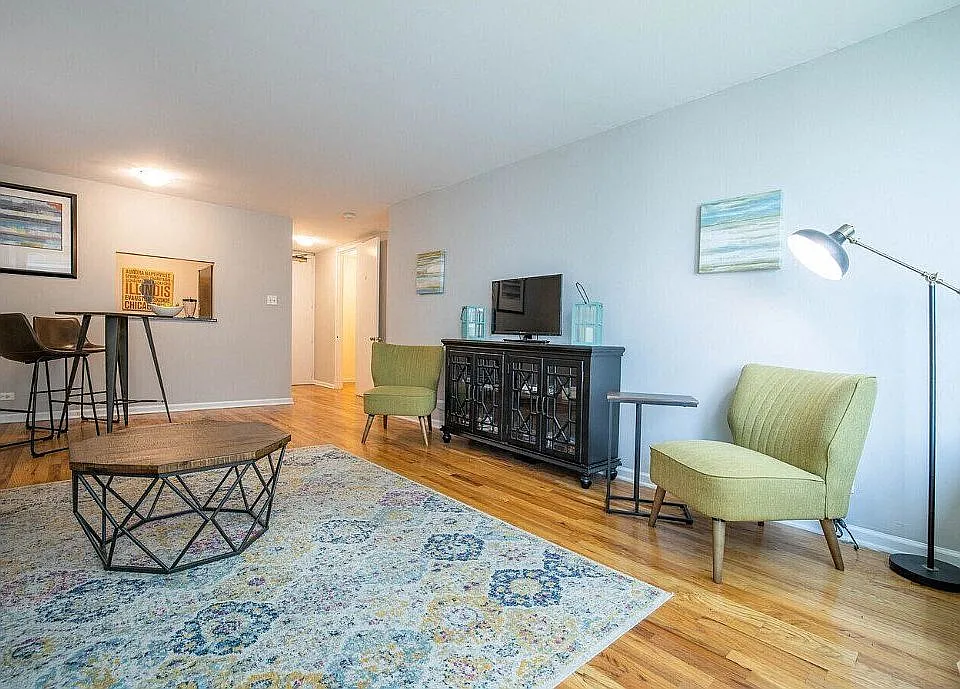 1 bed, 1.0 bath, 750 sqft, $2,149 — Photo 3