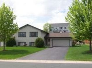 16285 Godson Dr, Lakeville, MN 55044