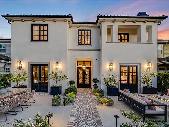 2nd image of 526 Riverside Ave