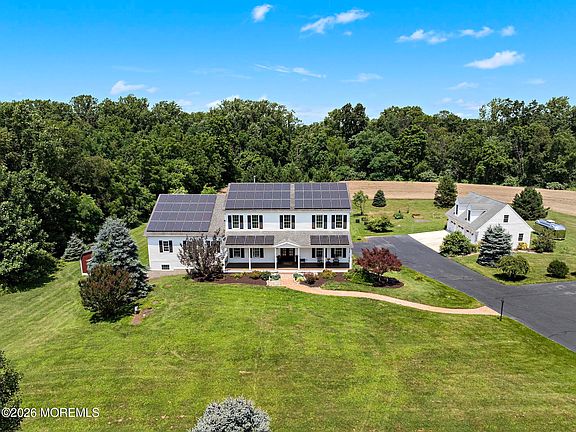 5th image of 170 Burlington Path Road