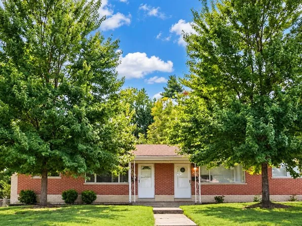 414-416 S Cadillac Dr, Saint Charles, MO 63301