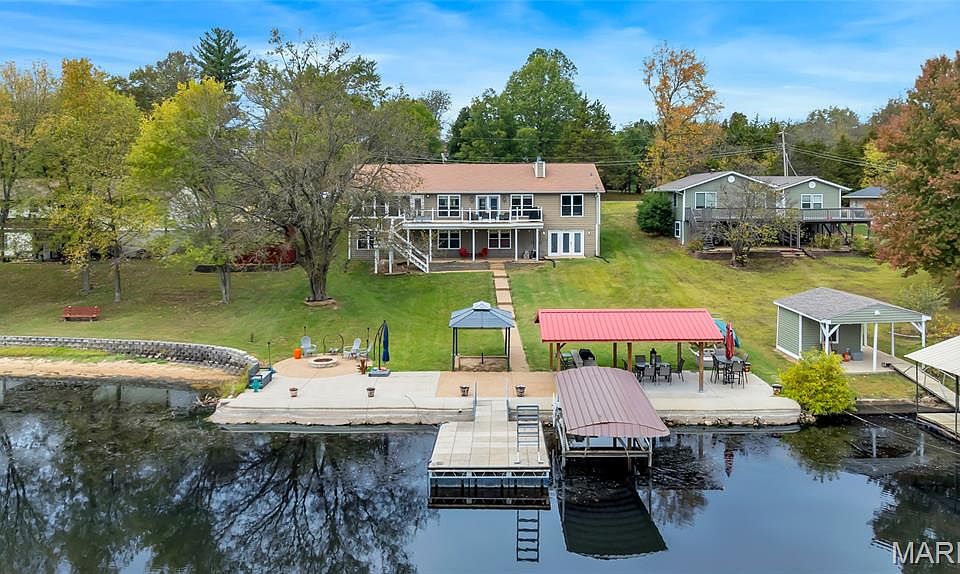 1st image of 440 Lake Shore Dr