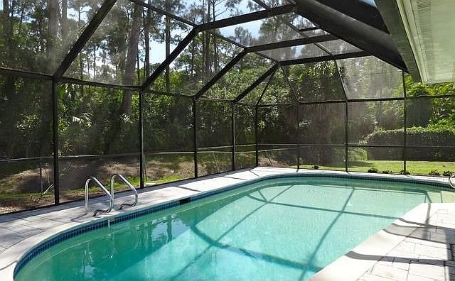 2nd image of 2512 Poinciana Dr