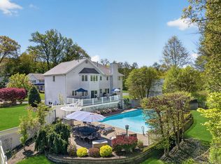303 Bliss Lane, Valley Cottage, NY 10989