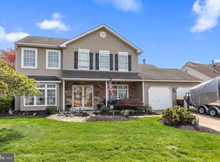 2446 New Market Sq S, Bensalem, PA