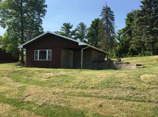 3 Deer Lk, Lewisberry, PA 17339